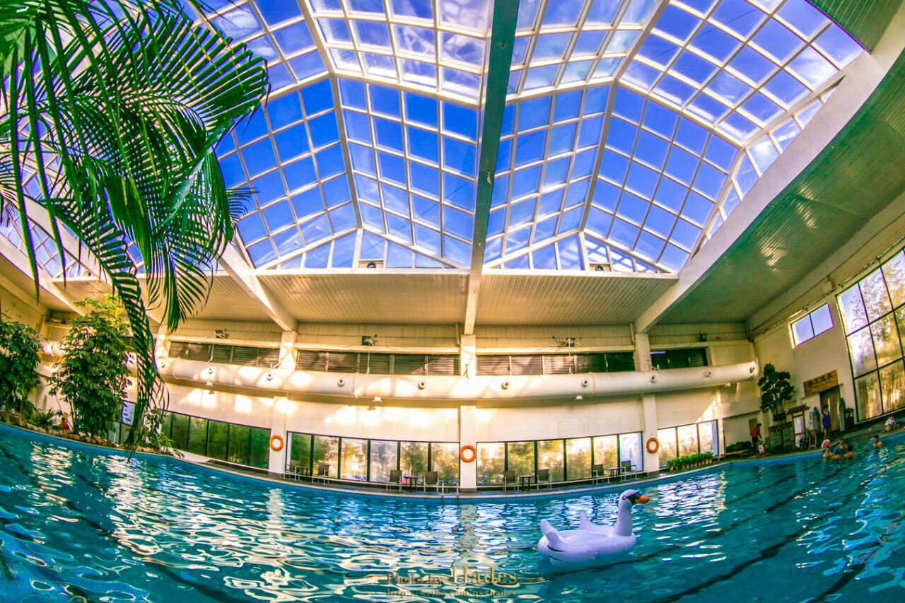 威海温泉游泳馆图片