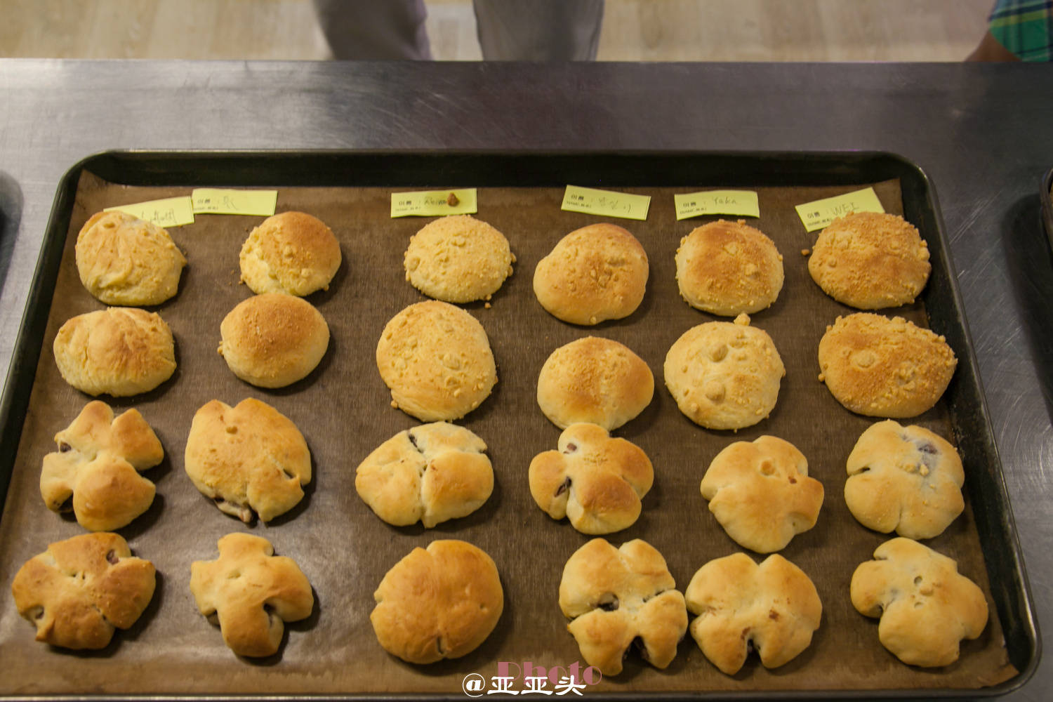 汉江游轮面包秀图片