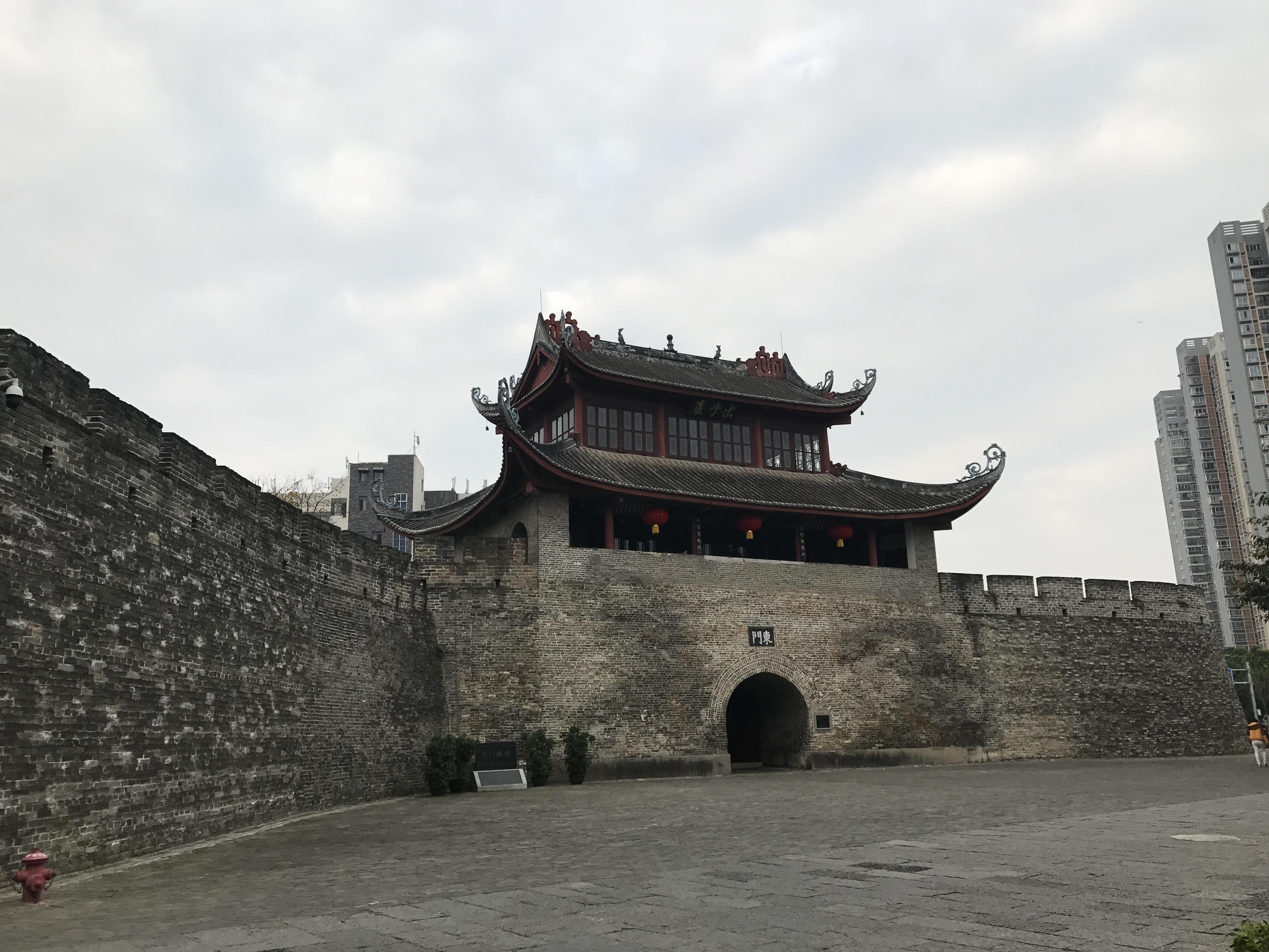 东门城楼