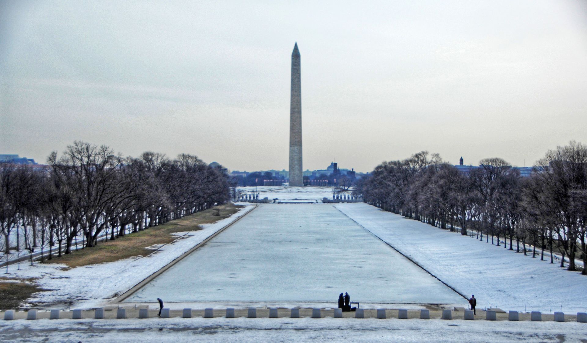 【携程攻略】华盛顿美国国会大厦景点,华盛顿地区有名的建筑，经常会被误认为是白宫，旁边的大草坪大理的非…