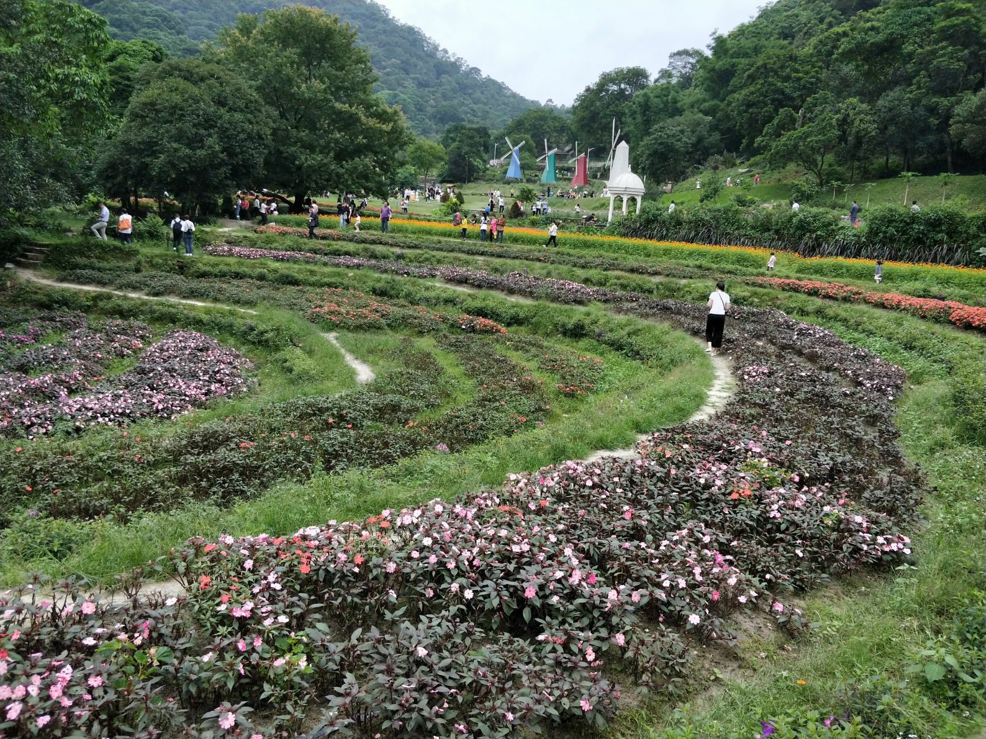 广州二龙山花园