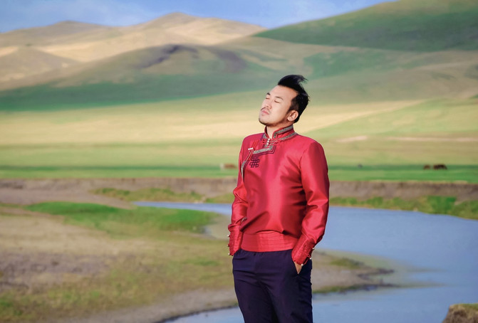 100c15000000y6lmh0AF7_R_671_10000_Q90.jpg?proc=autoorient