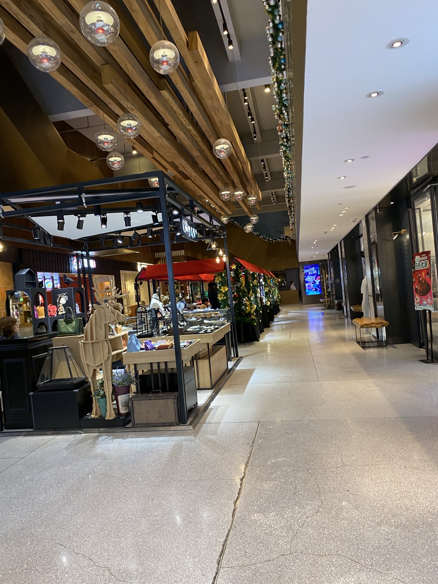 2023天物空间购物,商场特色:由原红心电熨斗厂.【去哪儿攻略】