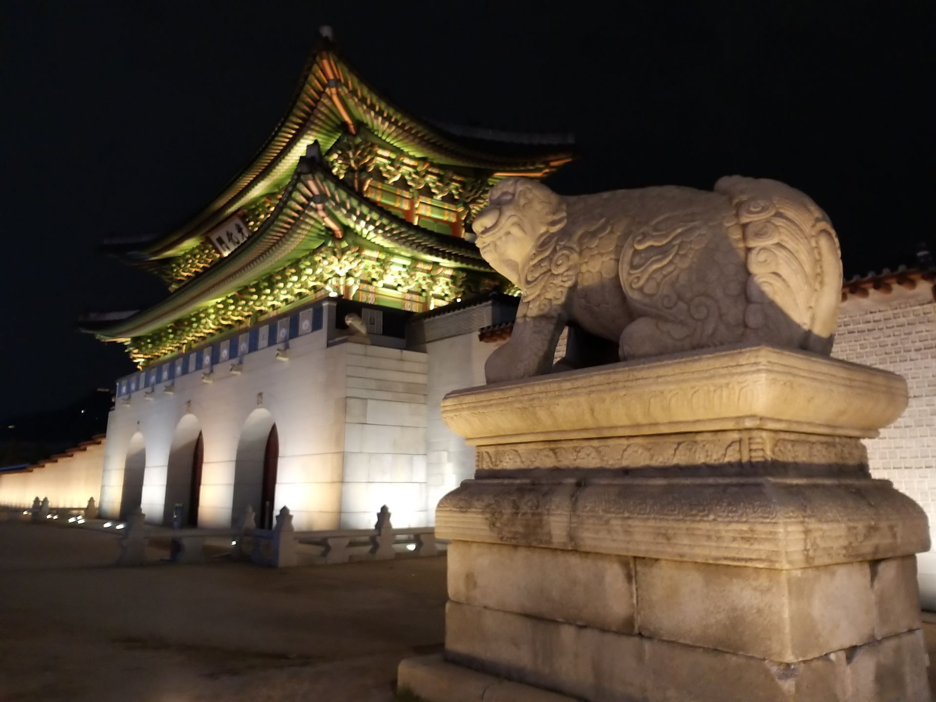 首尔光化门广场攻略,首尔光化门广场门票/游玩攻略/地址/图片/门票价格【携程攻略】