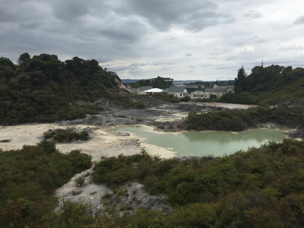 华卡雷瓦雷瓦地热保护区