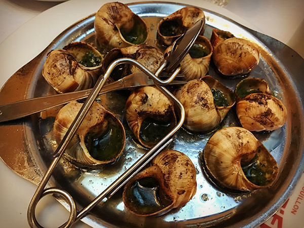 又名加西亚环球游之:法国巴黎的浪漫是一个传说