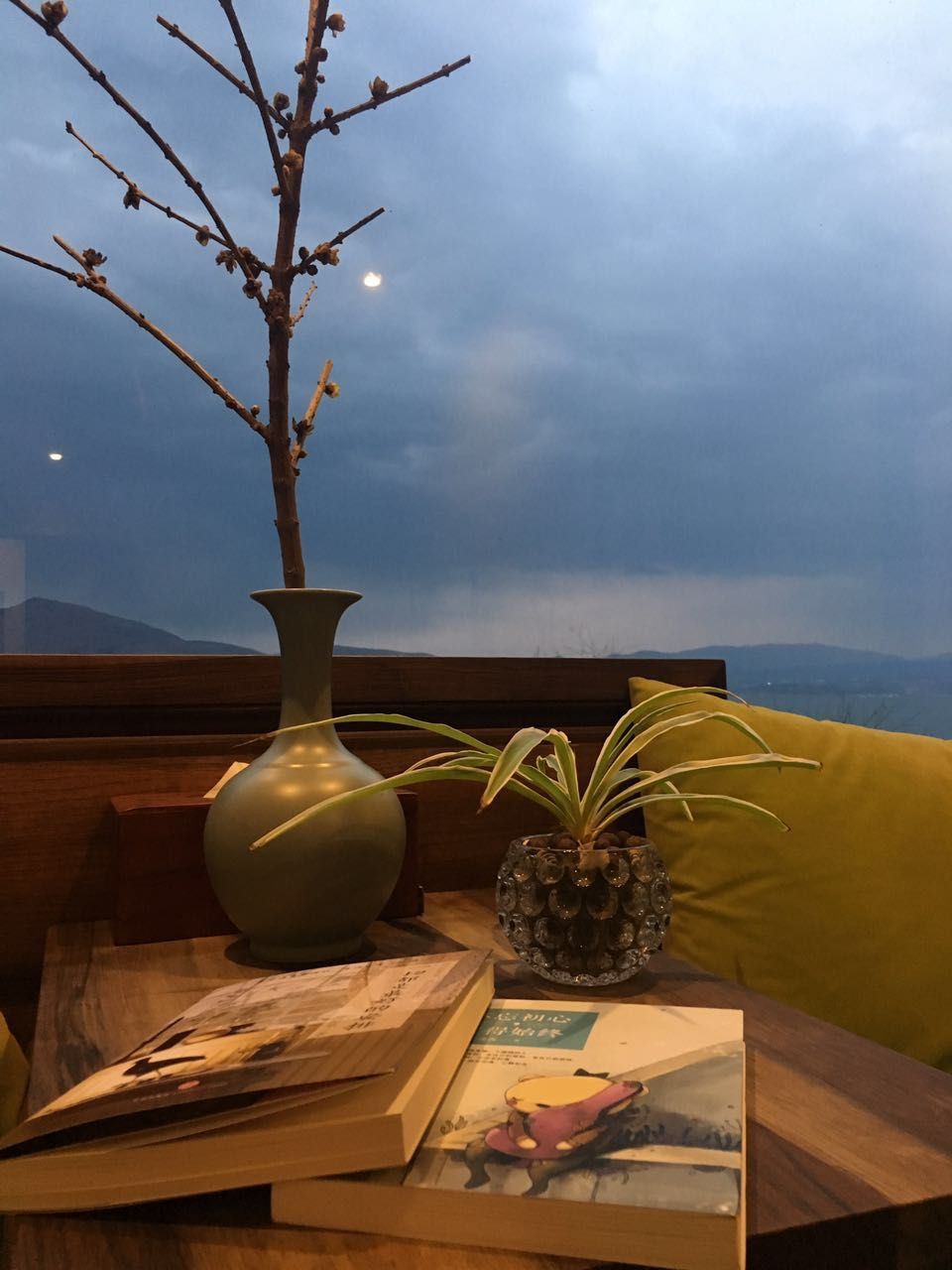 和闺蜜说走就走的旅行配文(和闺蜜说走就走的旅行配文句子)