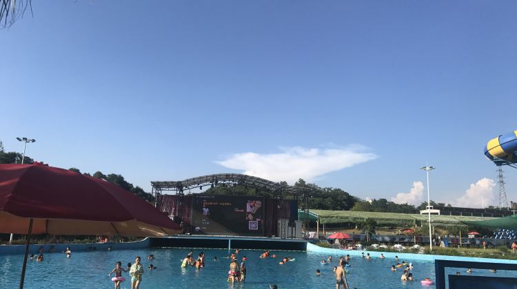 赣州最大的水上乐园图片
