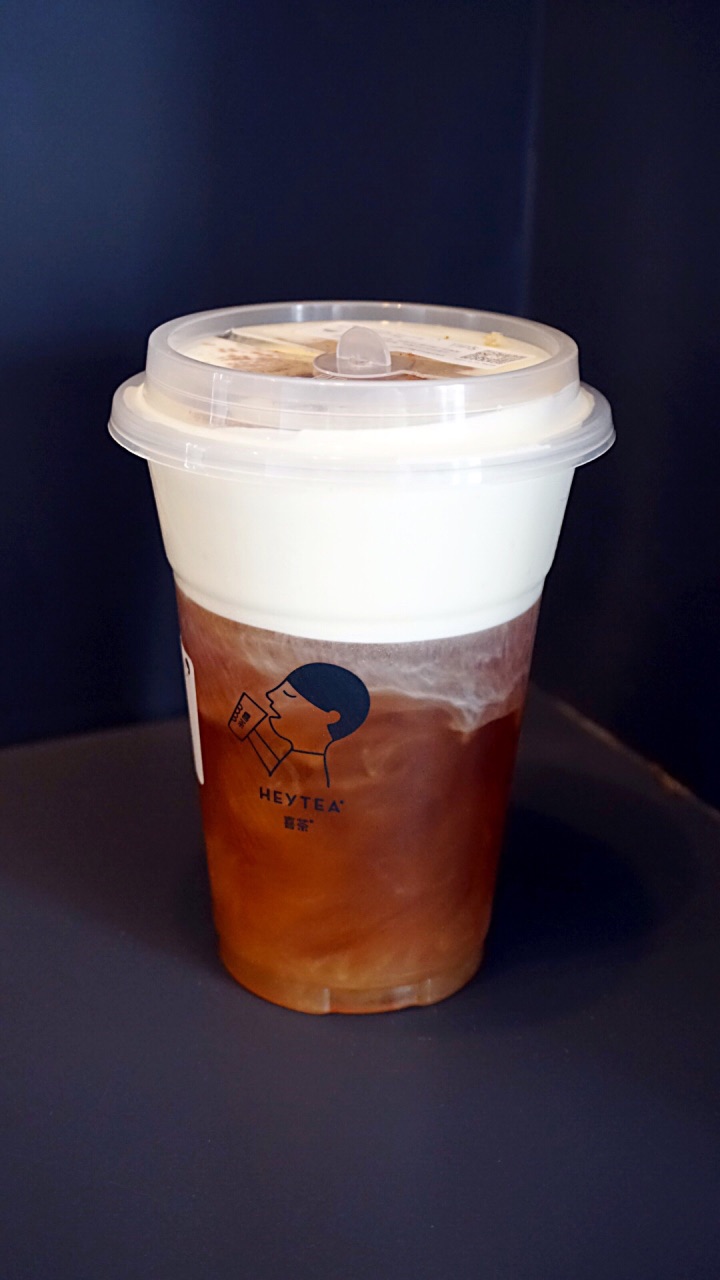 喜茶(湖滨银泰in77黑金店)