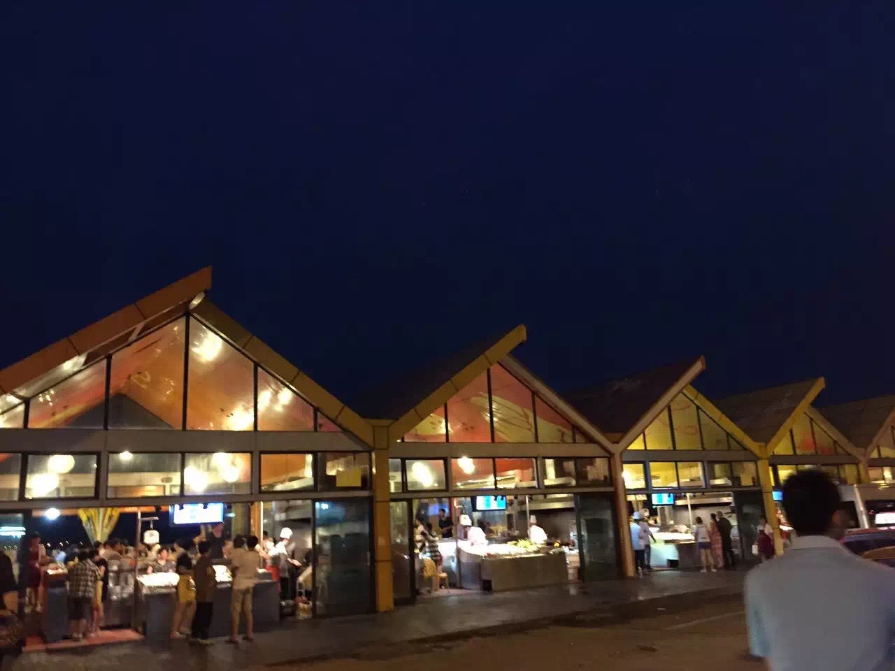 舟山沈家门海鲜大排档好吃吗,沈家门海鲜大排档味道怎么样,环境/服务