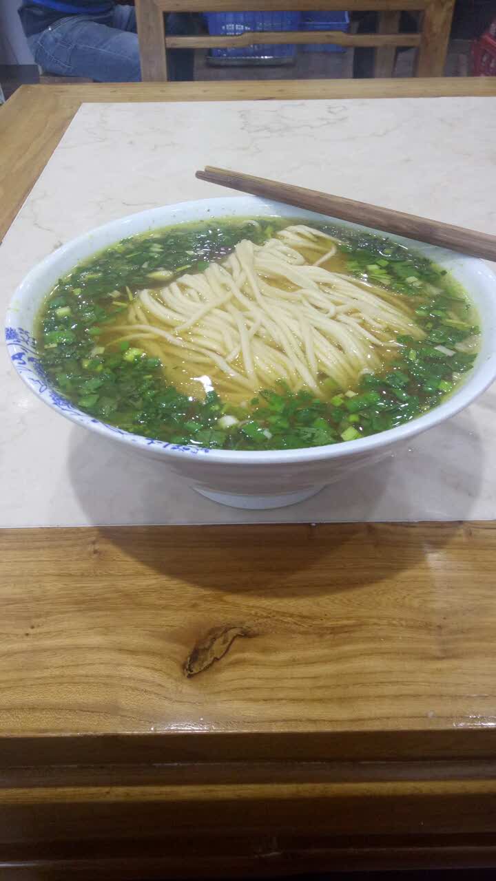 农家媳妇手擀面