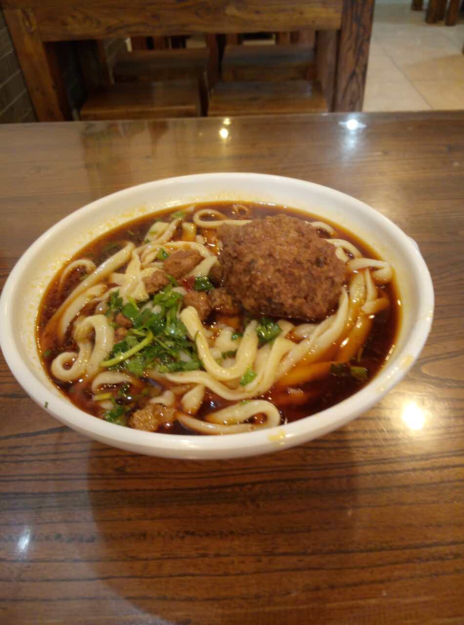 2020晋麦香刀削面美食餐厅,还是老味道,汤口好,面筋到.