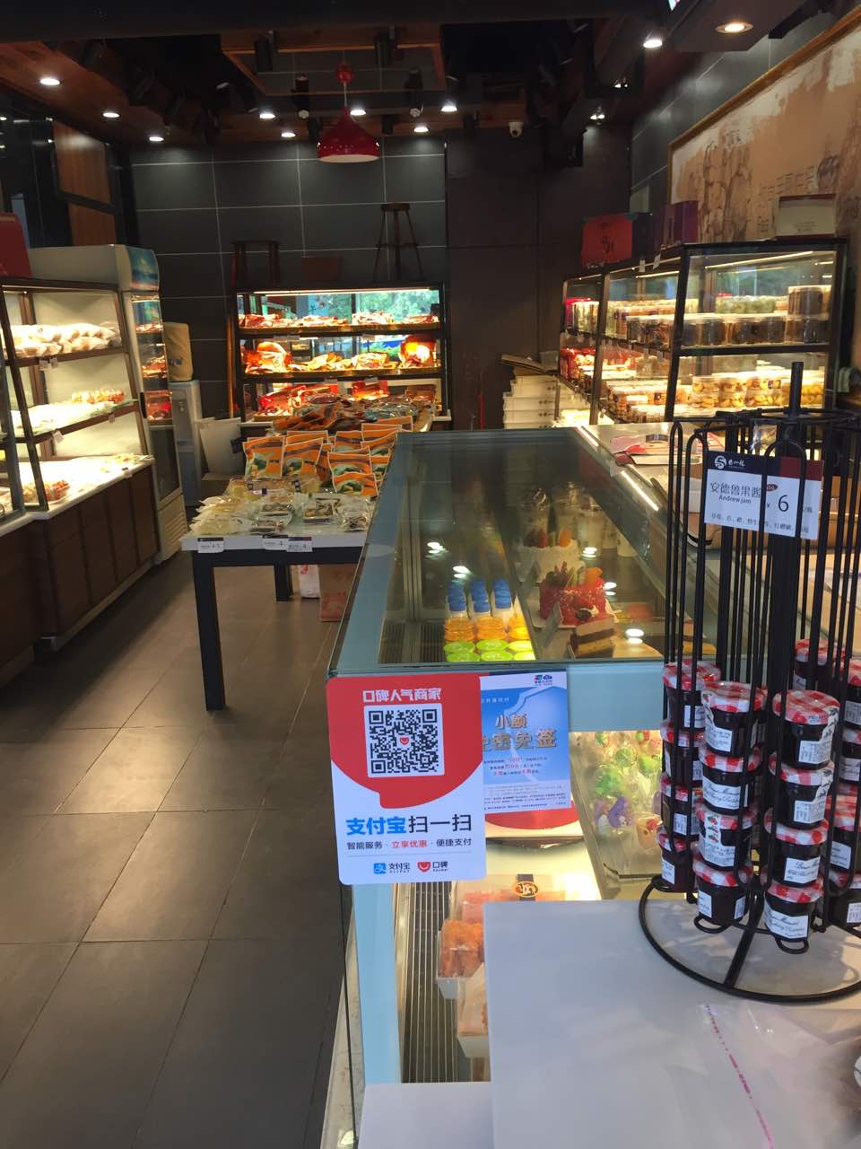 2021贵州龙(万里店)美食餐厅,环境不错服务到位,食品卫生.