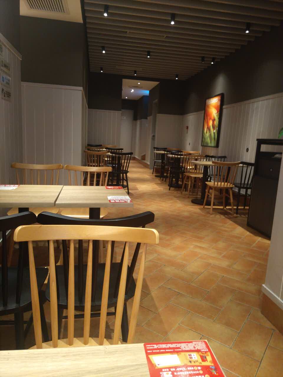 2022肯德基(新昌华翔店)美食餐厅,新装修了 环境不错 无异味 点.
