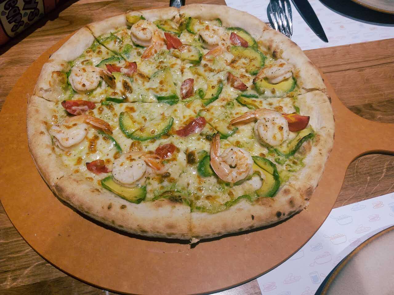 2023焙客匠Bakery Inn美食餐厅,牛油果披萨真的是太好吃了，... 【去哪儿攻略】