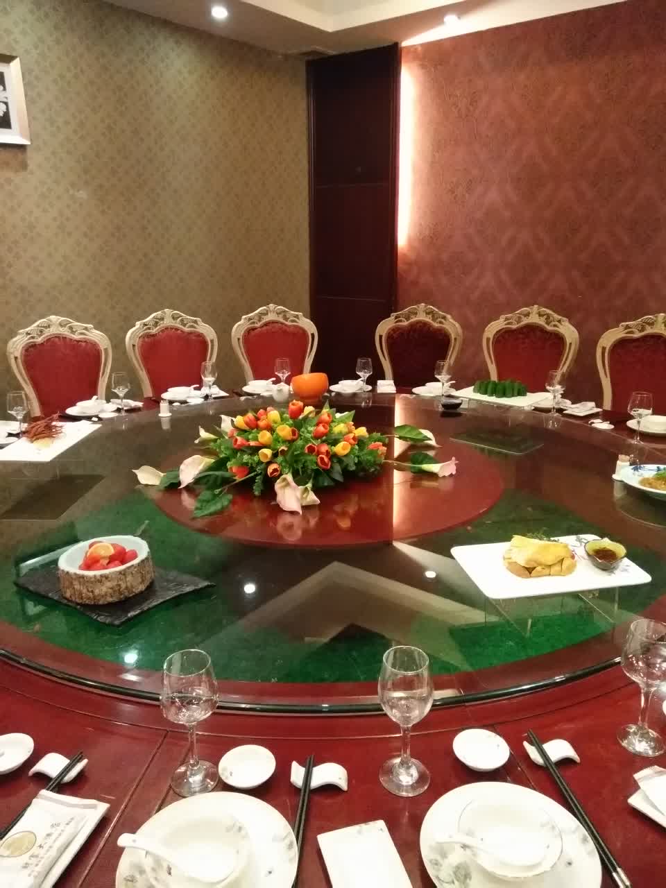 0总体评分(责富大酒店(北苑路店)怎么样)0环境:口味:餐厅氛围:服务:0
