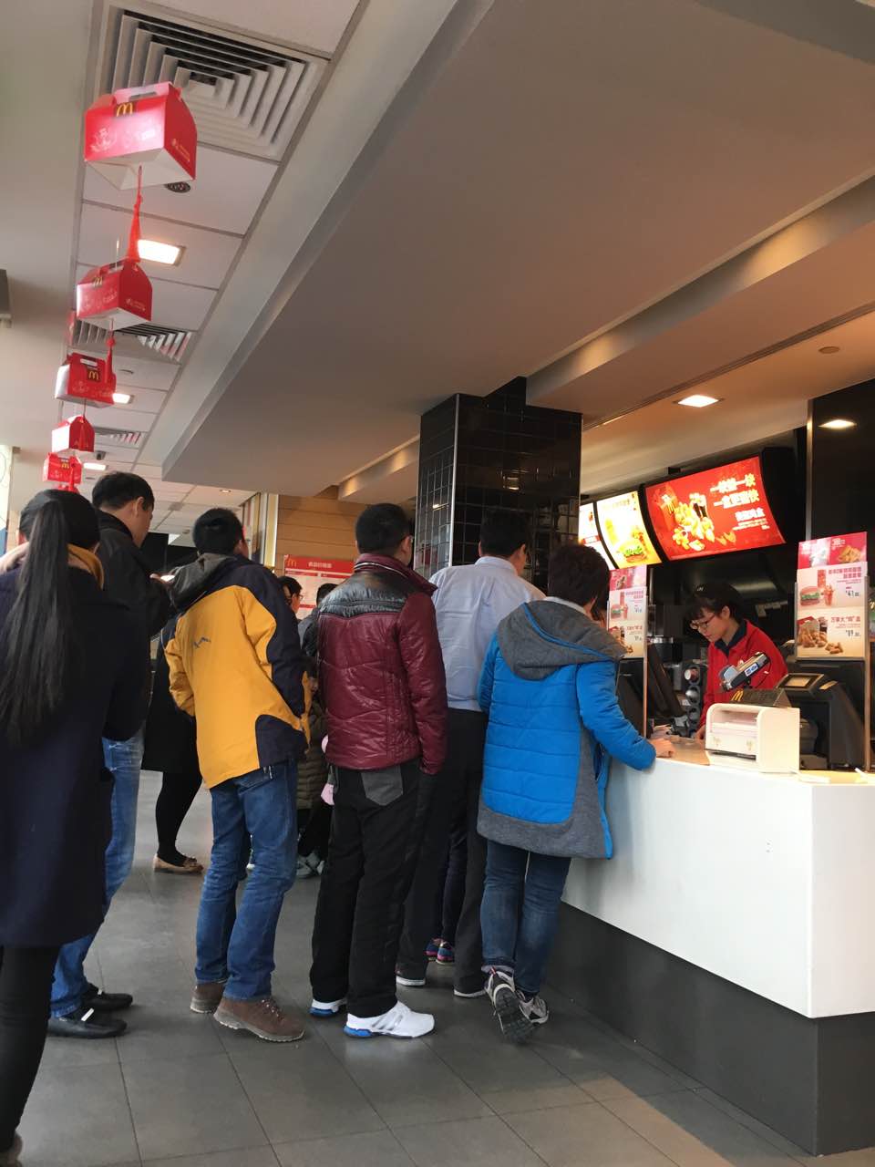 2022麦当劳(杭甬高速绍兴北服务区)美食餐厅,有了麦当劳,即使平时不常