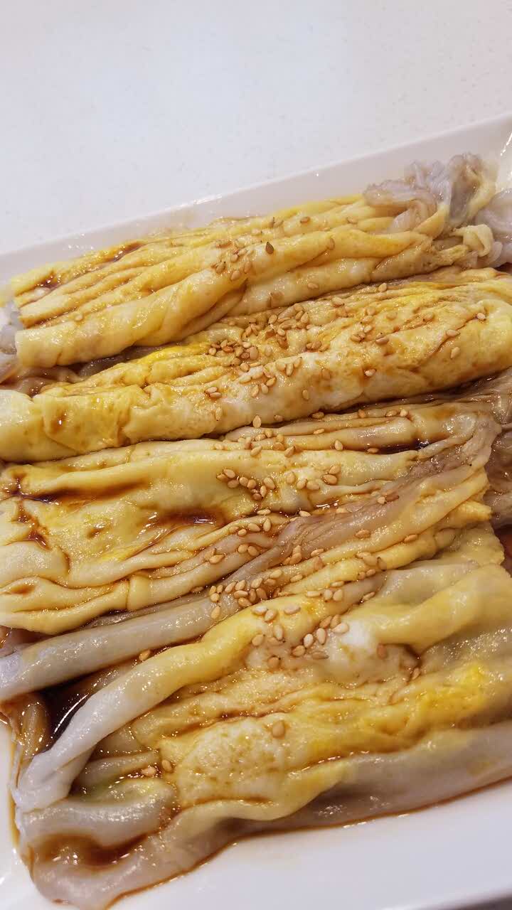 2020辉记肠粉(大钟寺店)美食餐厅,味道不错,两个人点了鸡蛋肠.