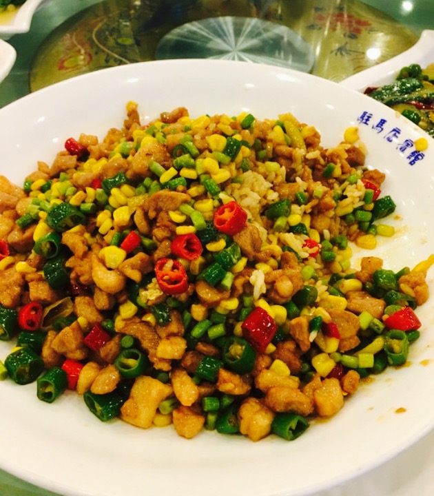 驻马店饭庄 4.0 分 2条点评 35/人 河南菜 直线距离 100m