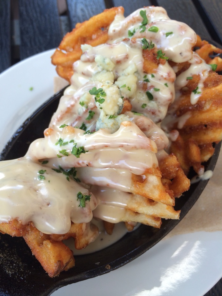 the gorgonzola waffle fries are an absolute mus.