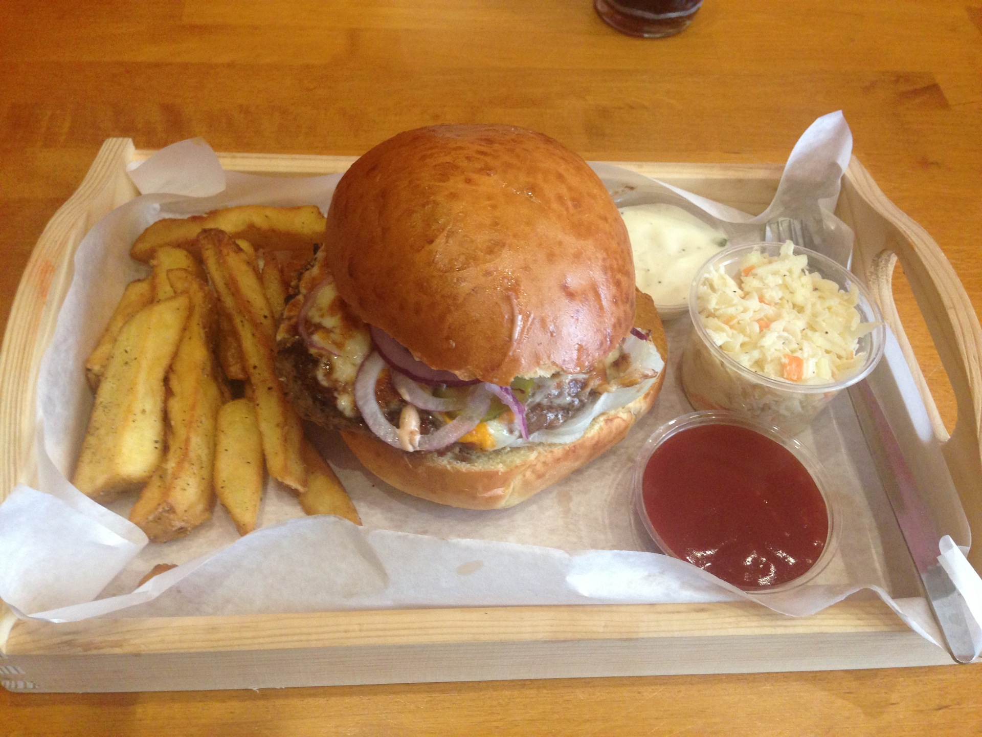 barn burger 快餐简餐 直线距离 100m