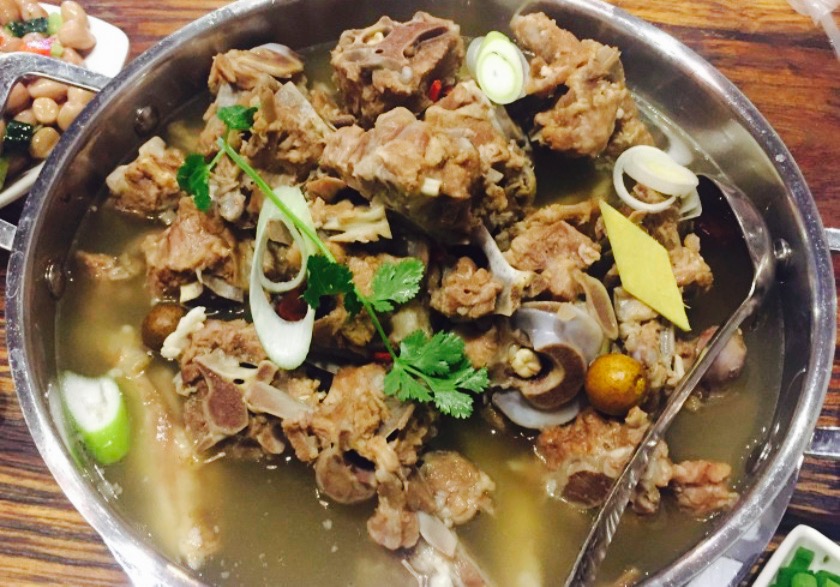 融久久羊脊骨火锅(满都海店)