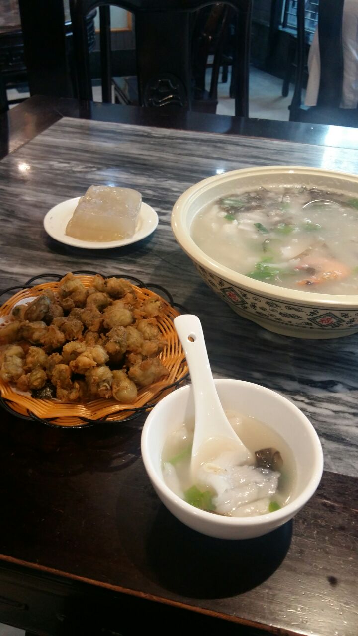 【攜程美食林】福州安泰樓酒家(吉庇路店)餐館,環境不錯,去的時候下午