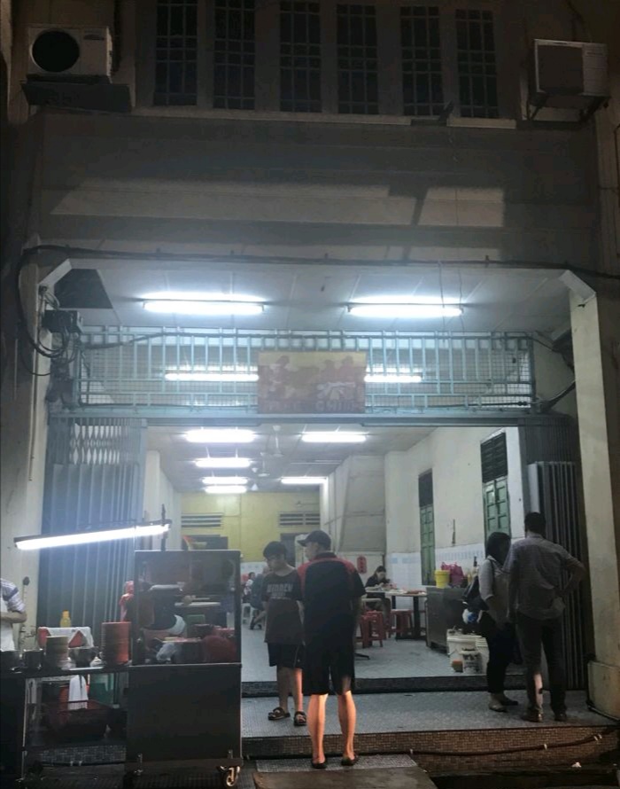 2024Jalan Bunga Raya Fried Oyster(Or Chien)美食餐厅,也就跟着一起吃了，里面的牡...【去哪儿攻略】