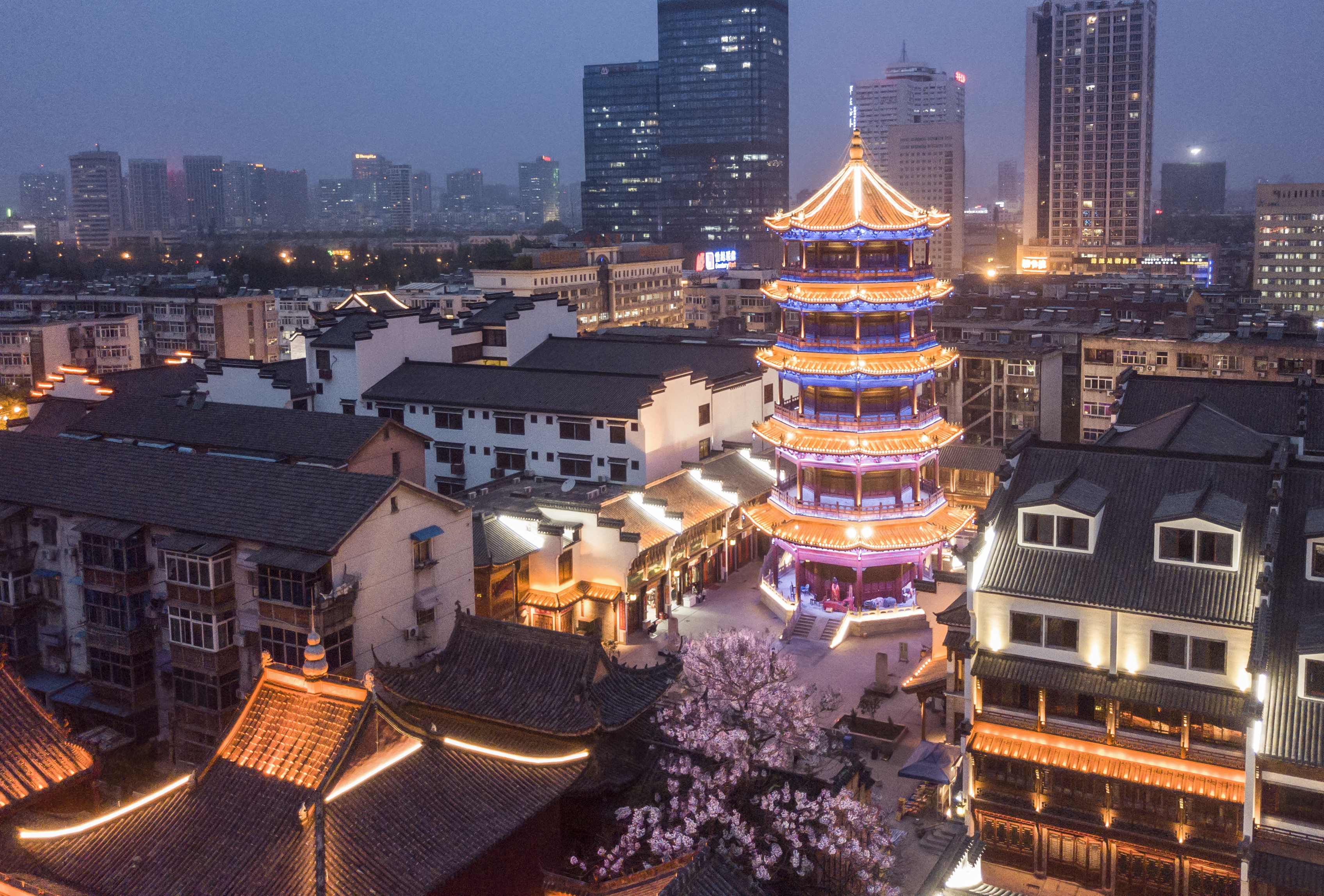 合肥爱情广场攻略,合肥爱情广场门票/游玩攻略/地址/图片/门票价格