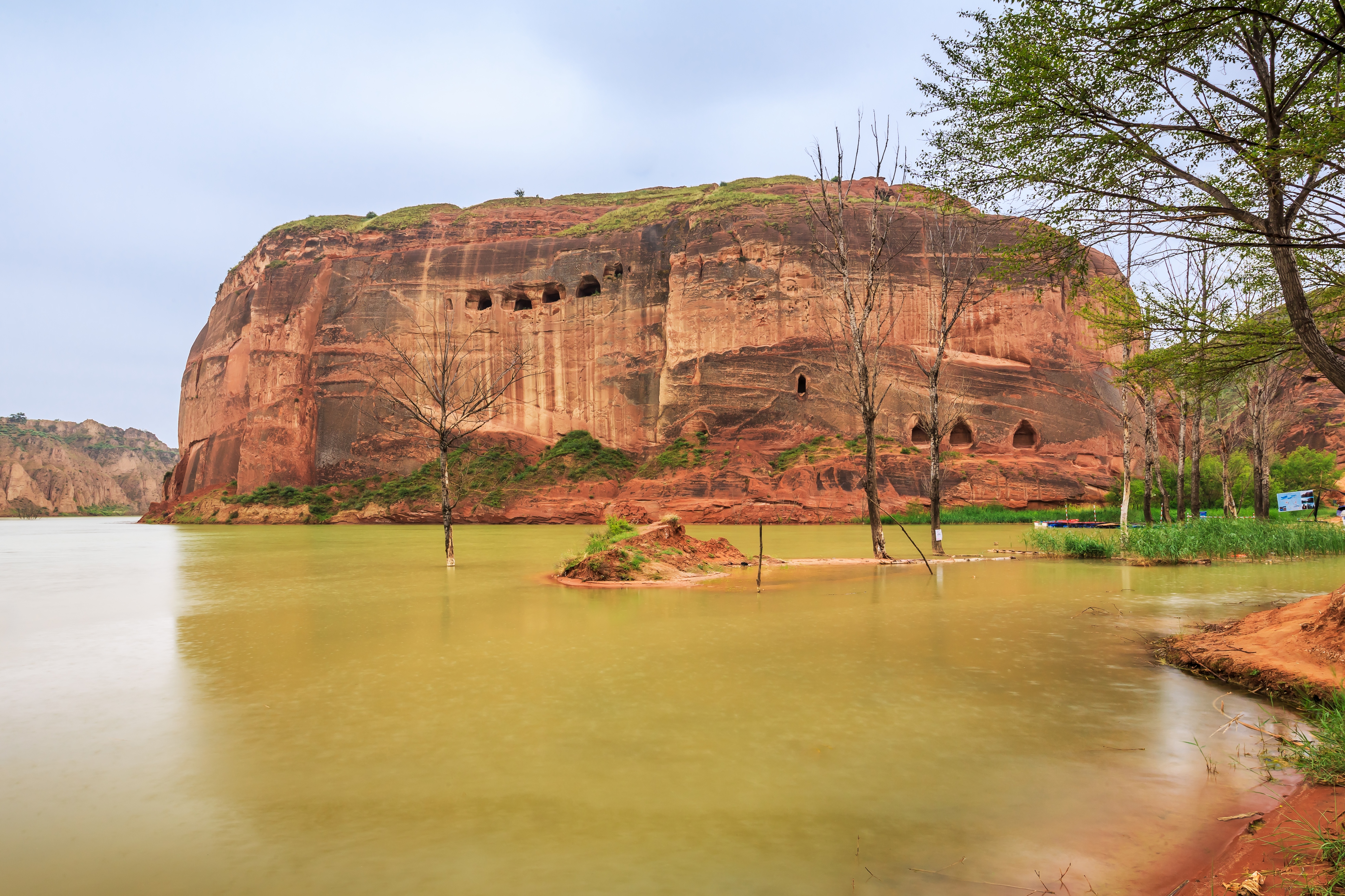 1-Day Jingbian County Tour: Wave Valley's wonders, Maowusu Desert's charm