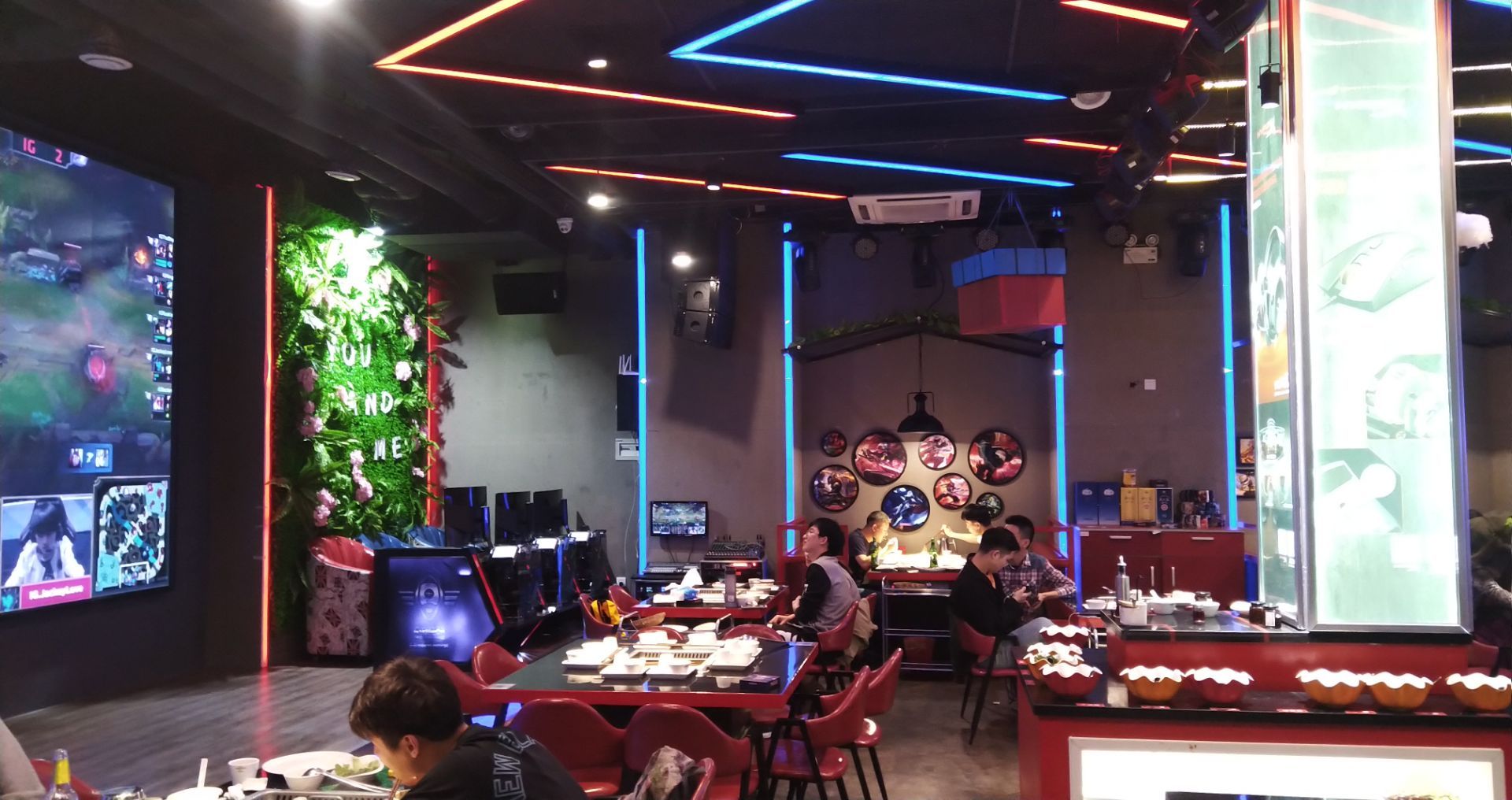 2022e游味劲电竞主题音乐火锅餐吧美食餐厅,喜欢特色牛小排,肉质口感