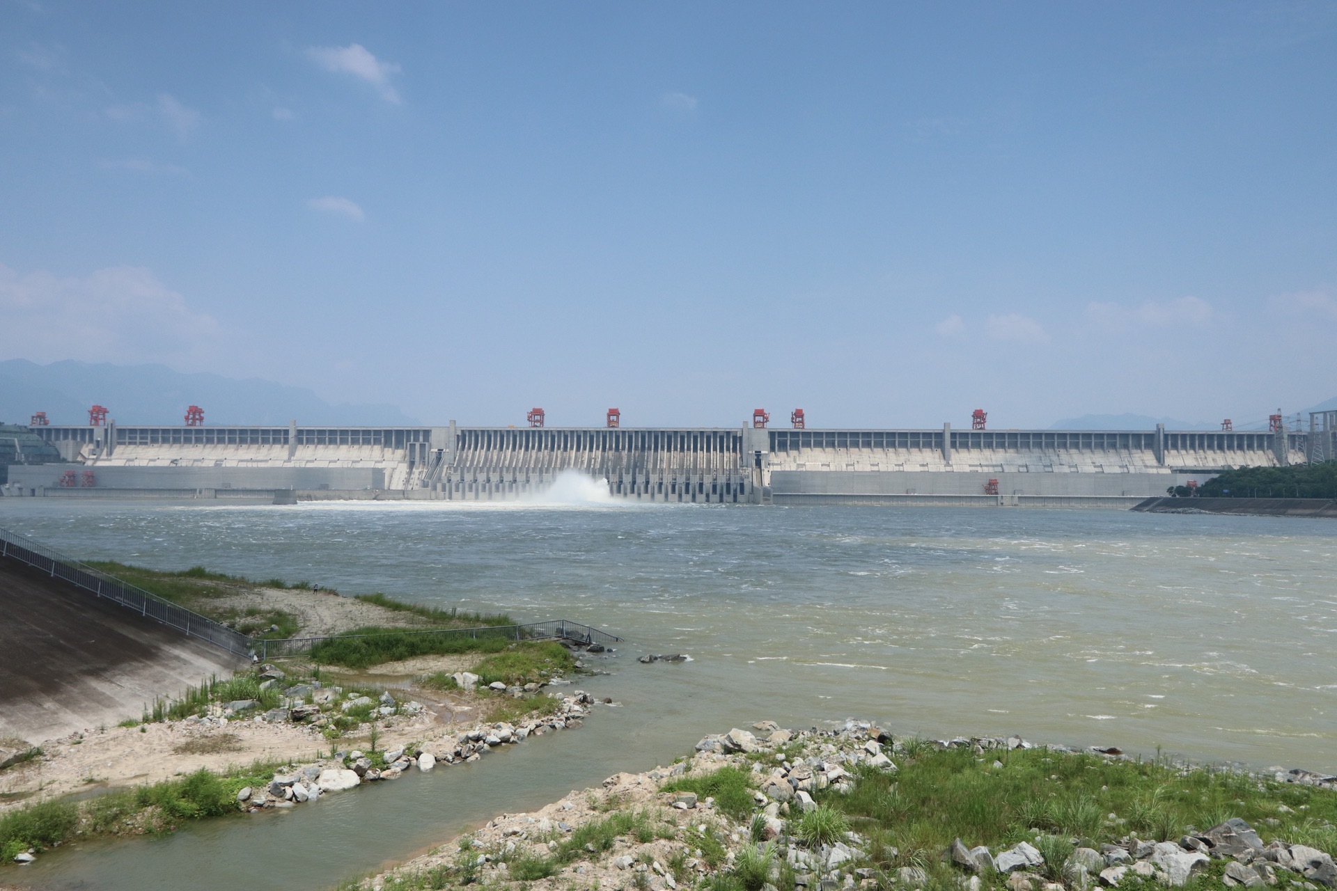 【携程攻略】宜昌交运两坝一峡游船景点,车去船回,先苦后甜:上午走走