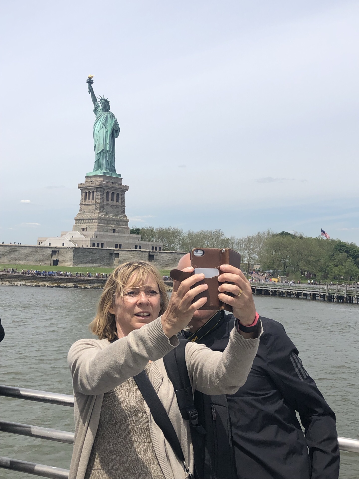纽约自由女神像合影图片