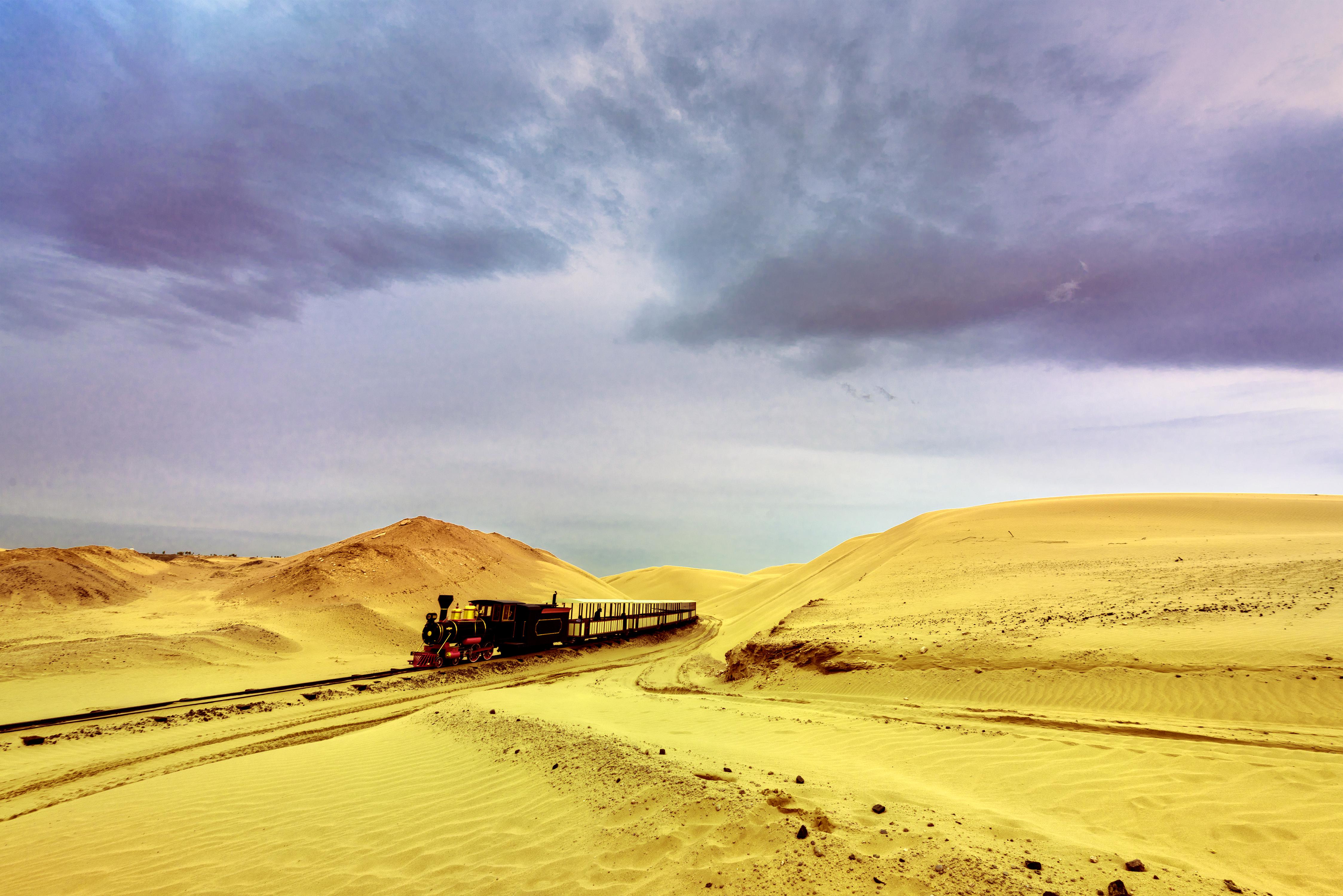 银川最近的沙漠景点图片
