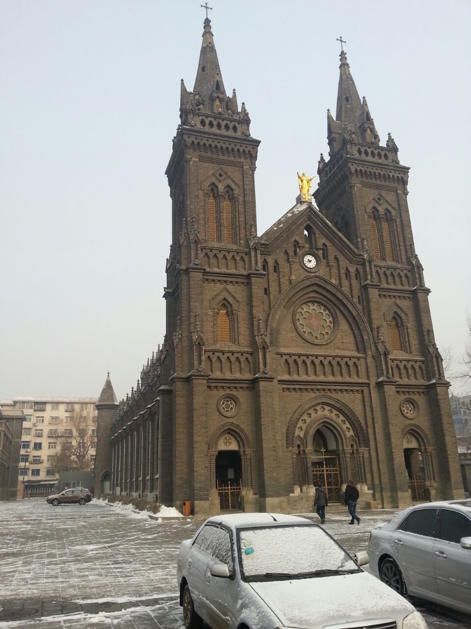 【携程攻略】沈阳南关天主教堂景点,就在五爱市场的北面.