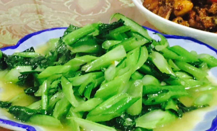 并且老板娘很实在,比较朴素,她们家青梅酒和玫瑰酒还不错,可以快递.