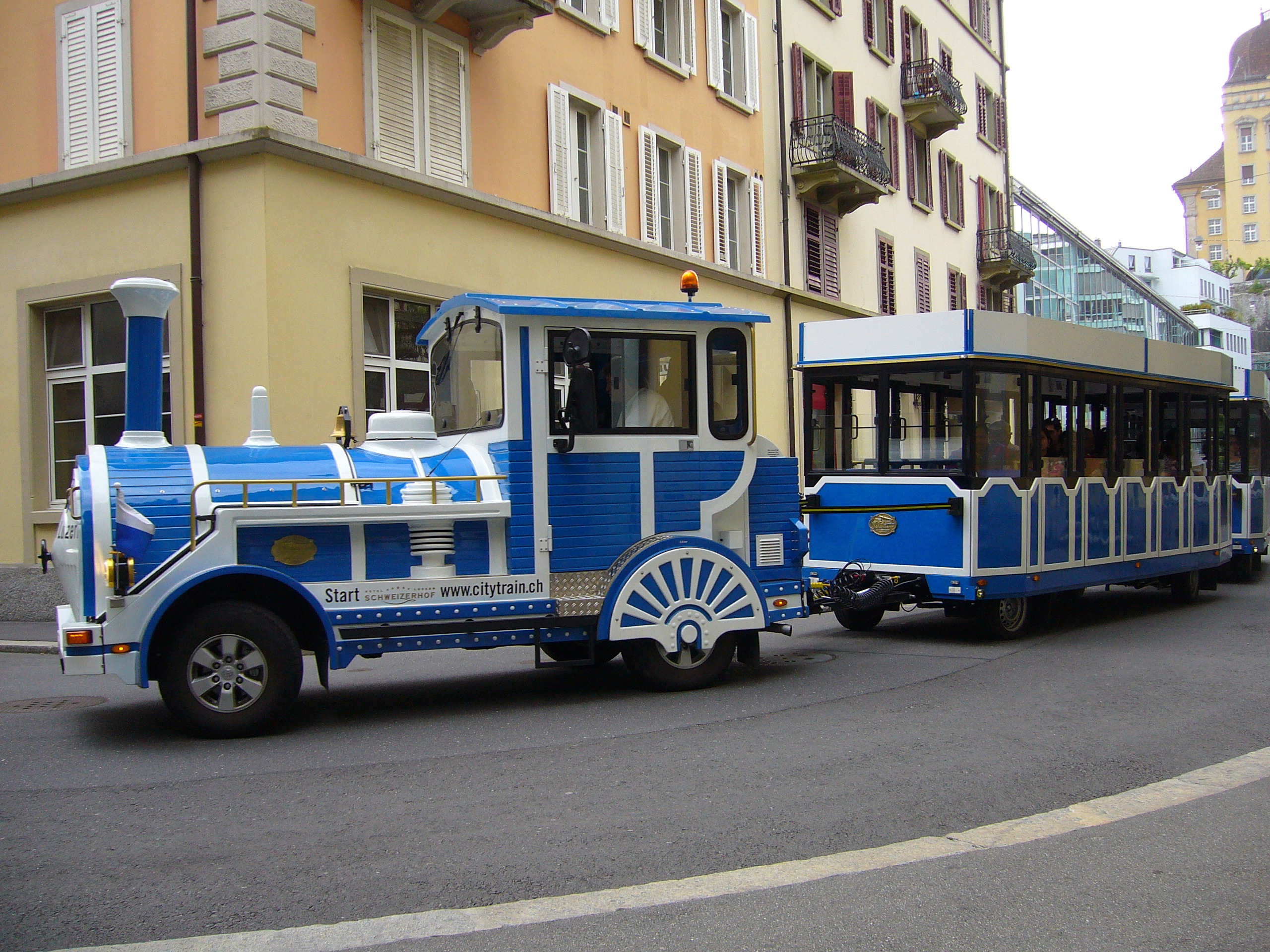 卢塞恩环城观光小火车