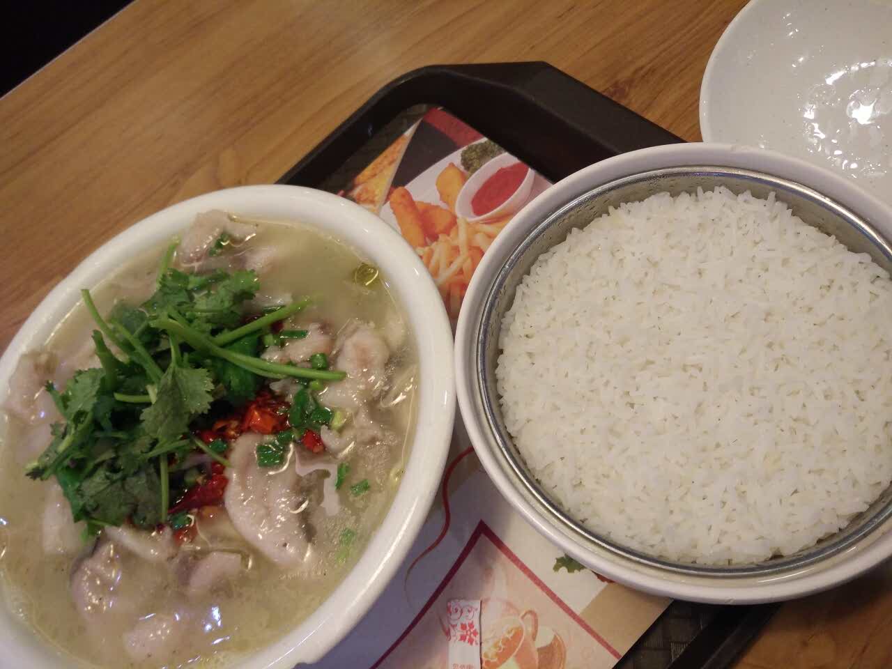 多美丽餐厅(吴川梅录店)