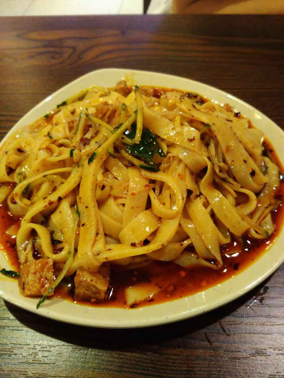 2023郑家山村凉皮(解放碑店)美食餐厅,味道不错,真的,服务也很好.