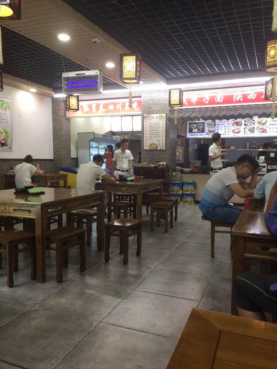 2021钱串子面(南新街店)美食餐厅,味道挺不错,经常出差在这吃.