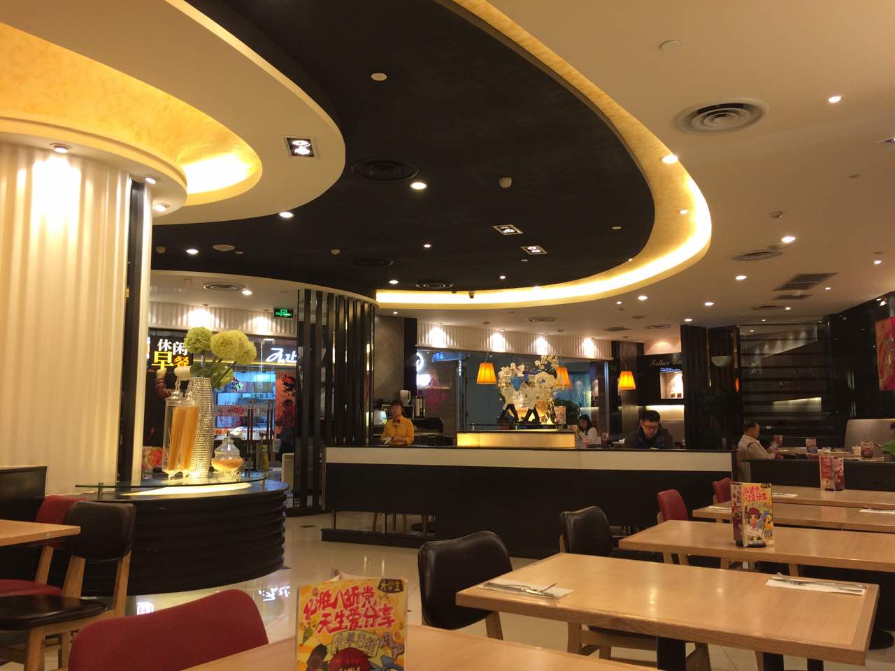 客早餐广告决定吃吃看不出我所料味道一如既往是必胜客的好味道环境