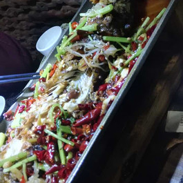 菏泽老佛爷炭火蛙锅攻略,老佛爷炭火蛙锅特色