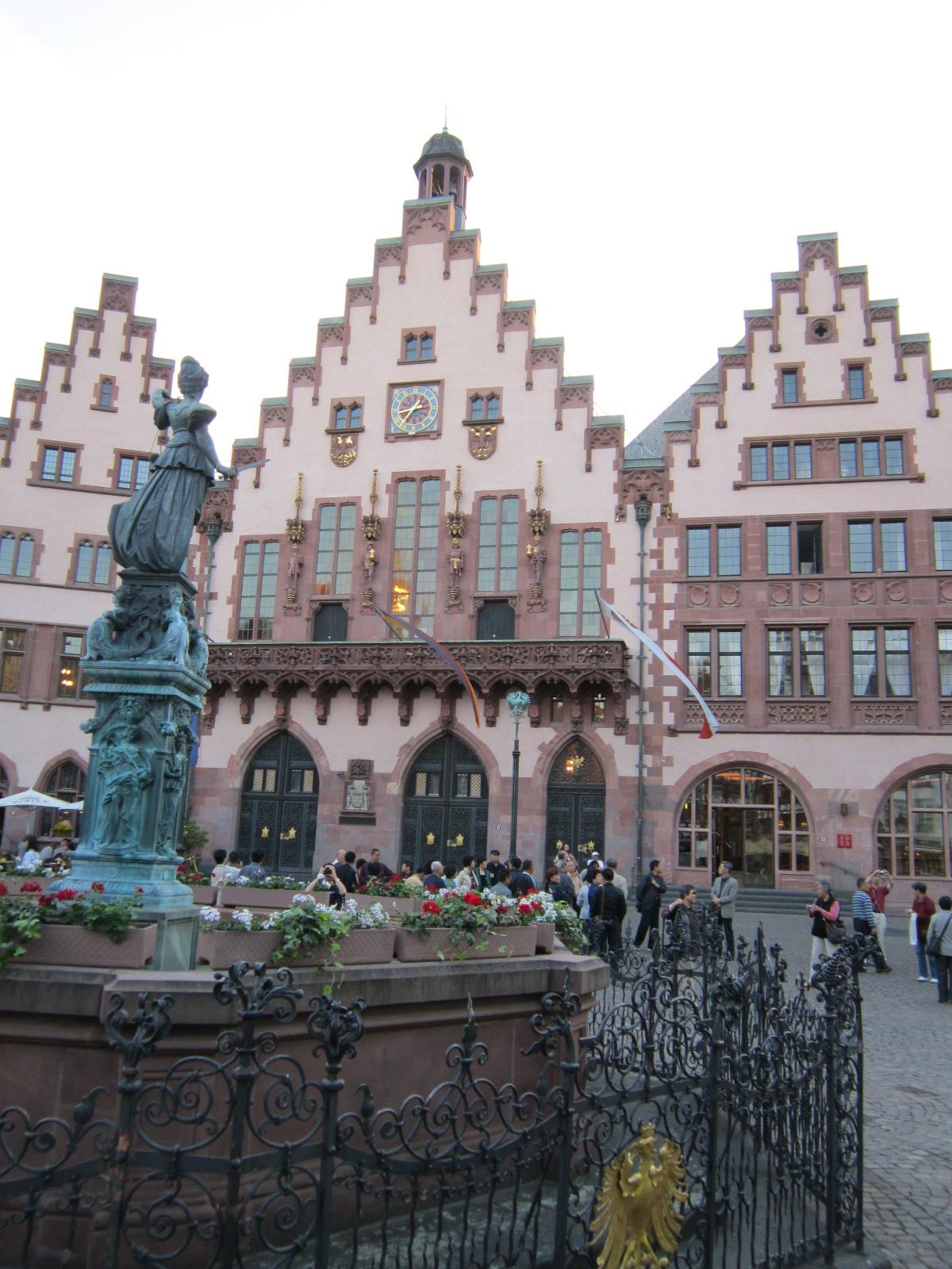 2023正义的源泉游玩攻略,正义的源泉位于法兰克福罗马...【去哪儿攻略】