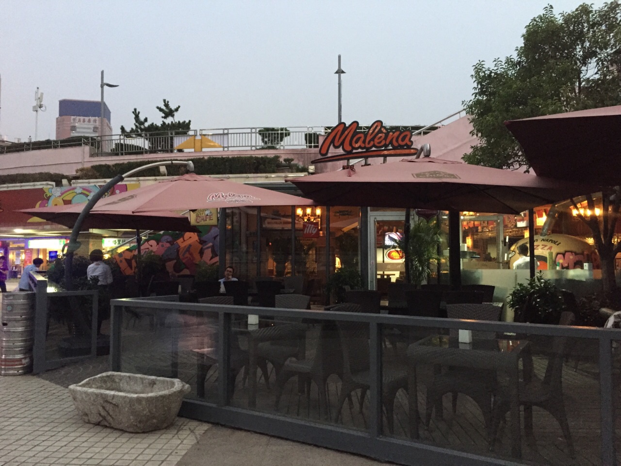 玛莲娜咖啡西餐厅