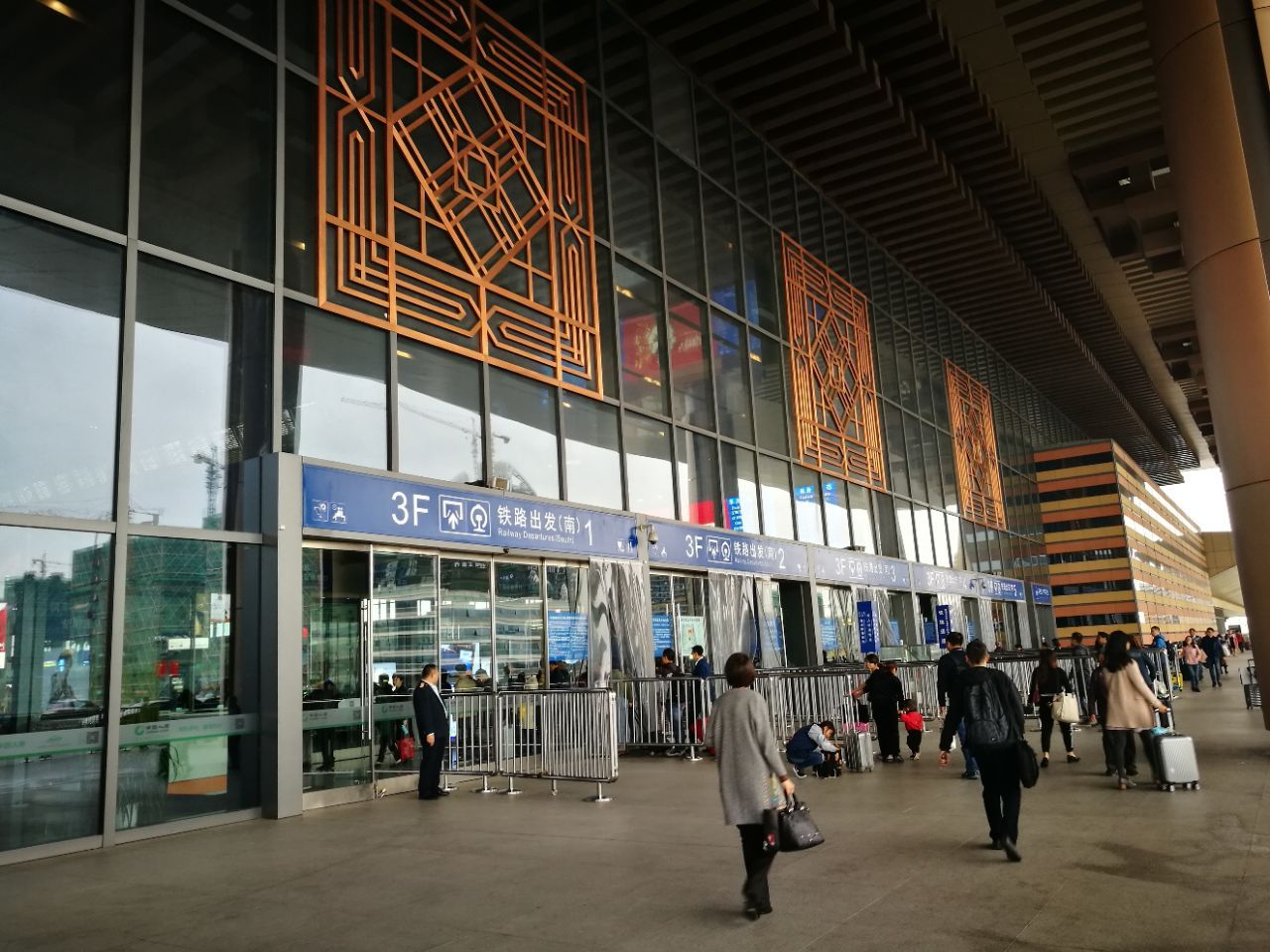 南京火车站站台图片