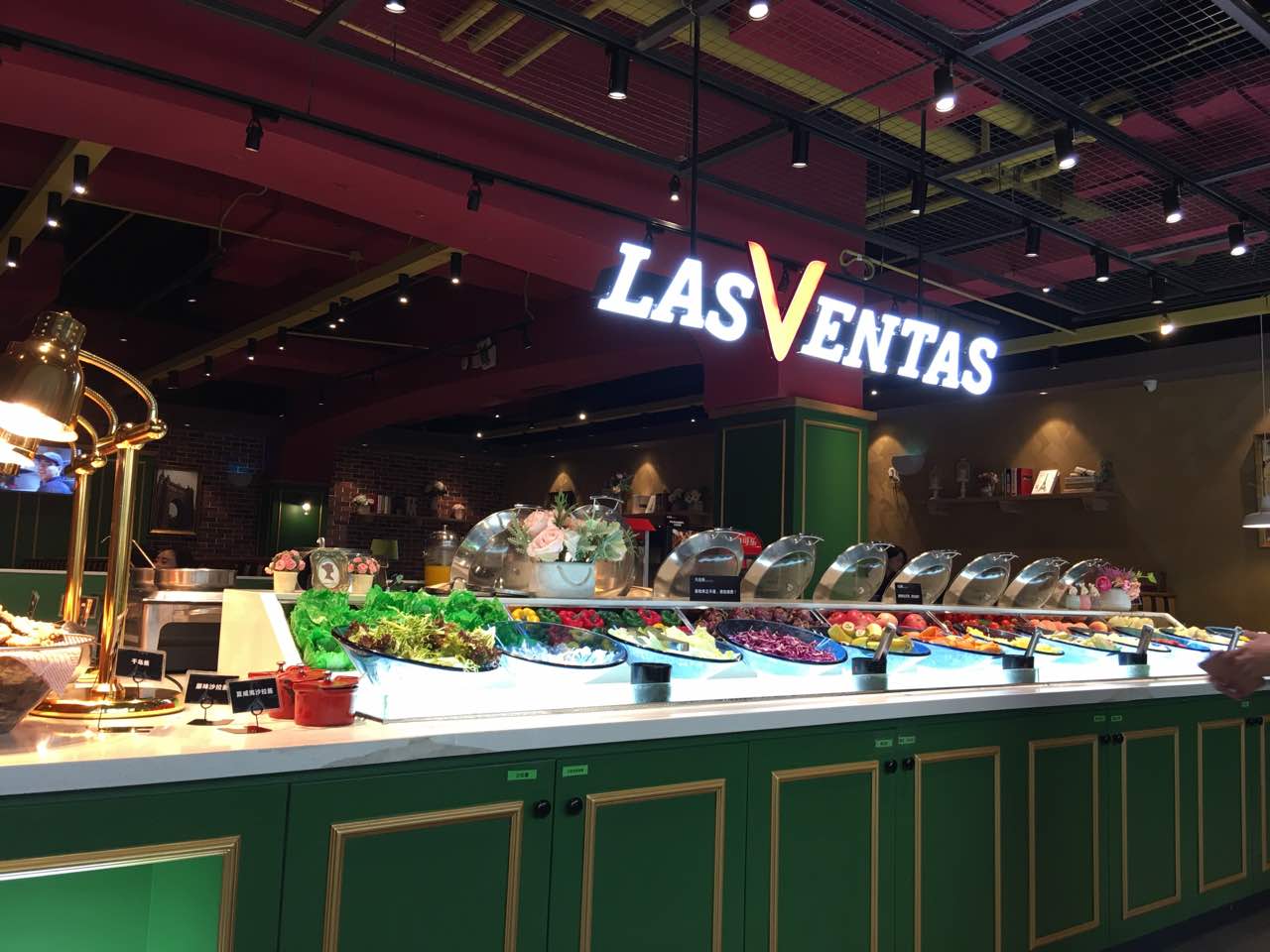 2021凡塔斯牛排餐厅(虎门万达店)美食餐厅,感觉蛋糕和水果没以前的