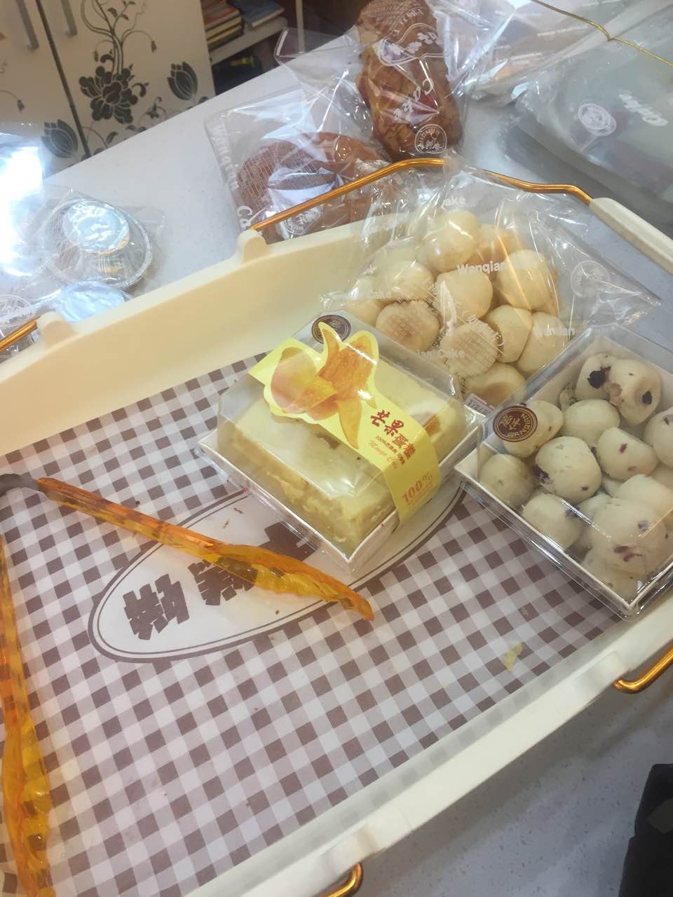 万千糕饼(青园南路店)