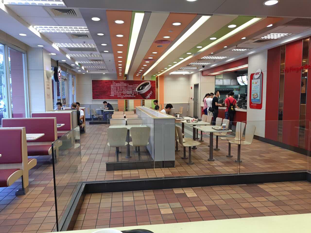 环境不错,附近最好的肯德基餐厅,东海的wifi不行.