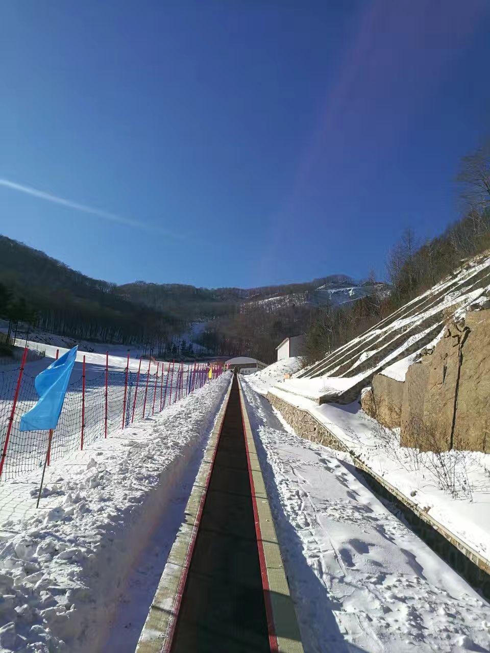 天桥沟滑雪图片