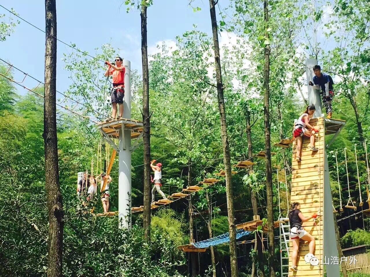 莫干山胡潤山浩叢林冒險樂園